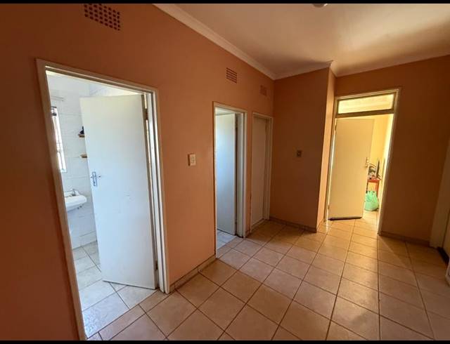 7 BEDROOM HOUSE FOR SALE IN VANDERBIJLPARK CE 3